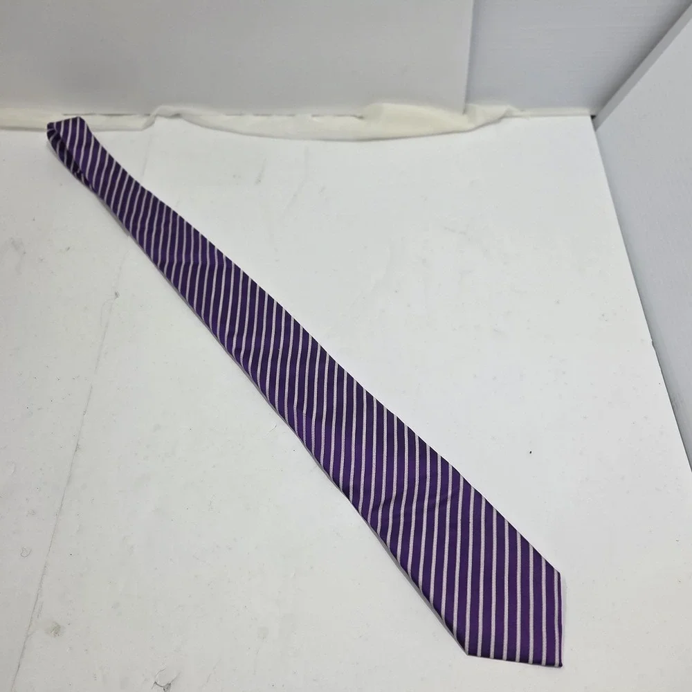 Donald J Trump‎ Signature Collection Silk Tie Mens Purple White Striped Gold Bar